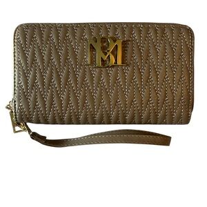 Badgley Mischka Tan Weaved Gold Hardware Wristlet